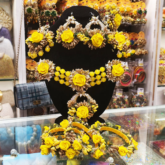 Yellow Mehndi Jewellery Set