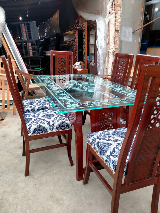Dinning Table With 6 Chairs