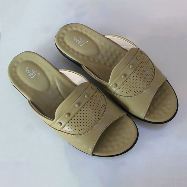 Load image into Gallery viewer, Fawn Slippers for women
